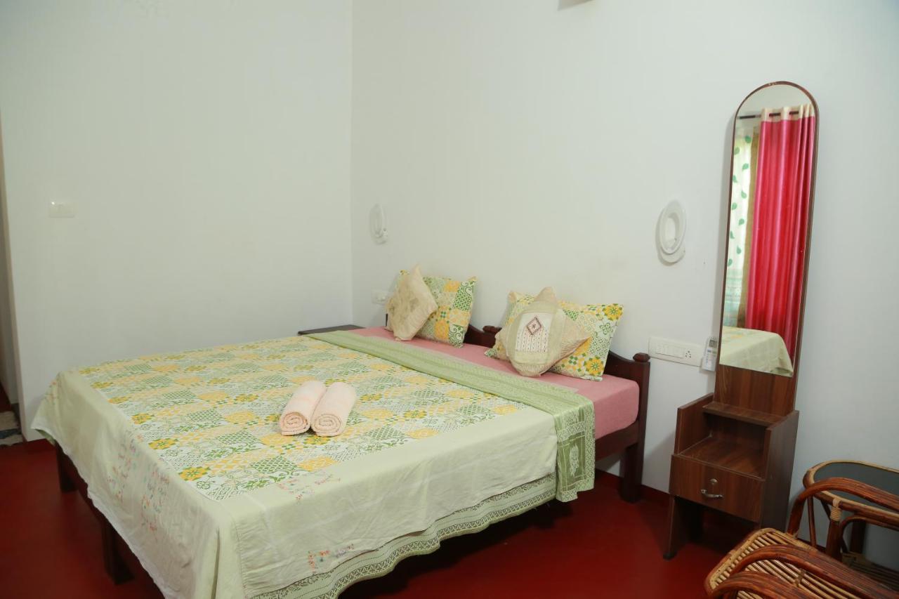 Charley Homestay Alappuzha Bagian luar foto
