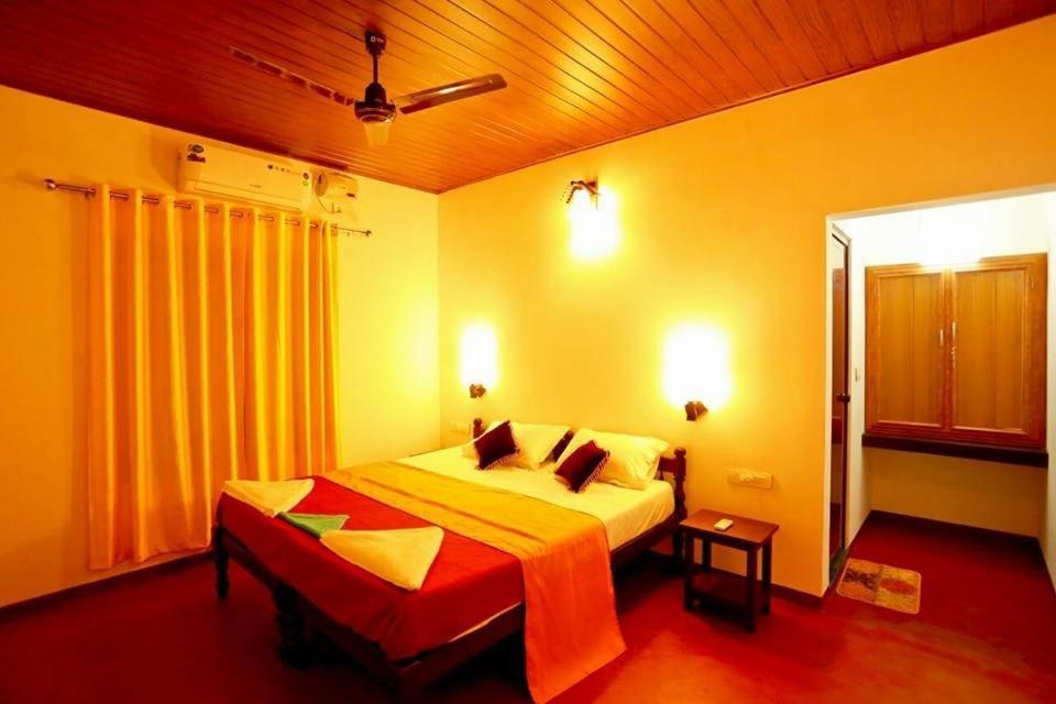 Charley Homestay Alappuzha Bagian luar foto