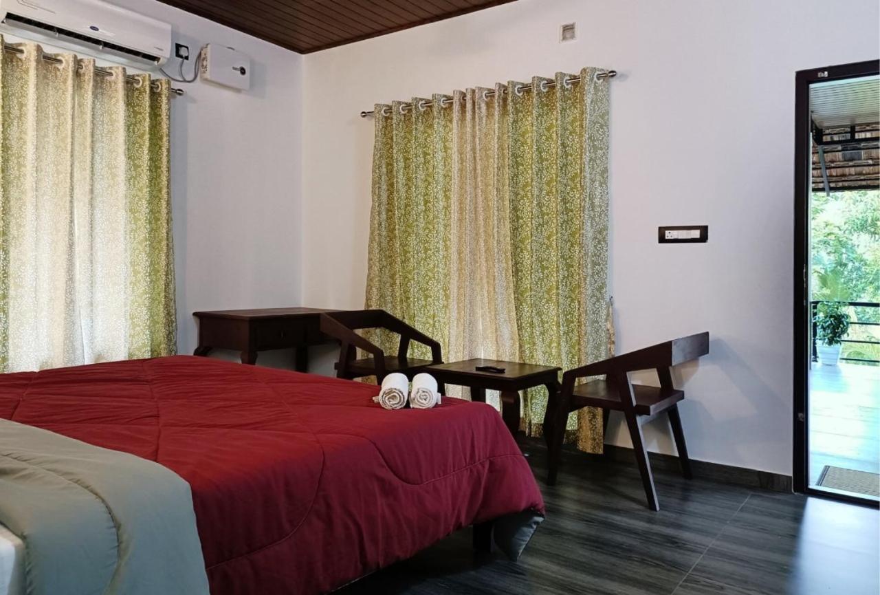 Charley Homestay Alappuzha Bagian luar foto