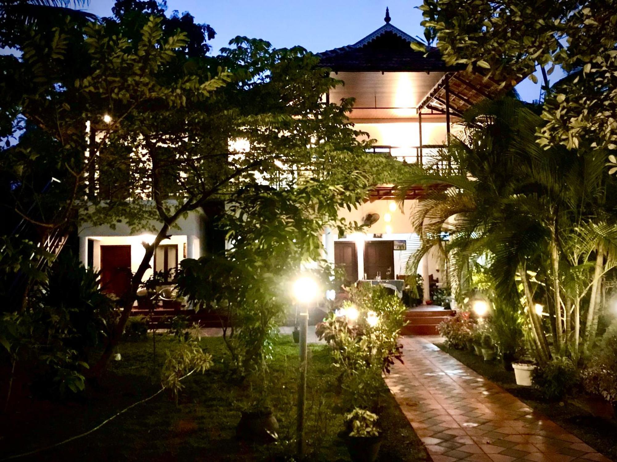 Charley Homestay Alappuzha Bagian luar foto